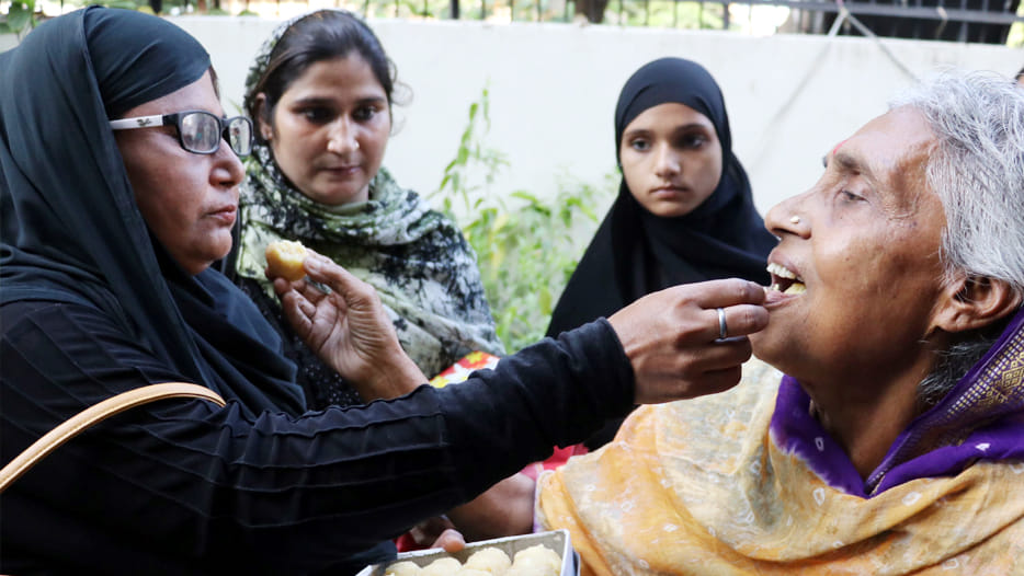 karwachauth festival celebrated at old age home