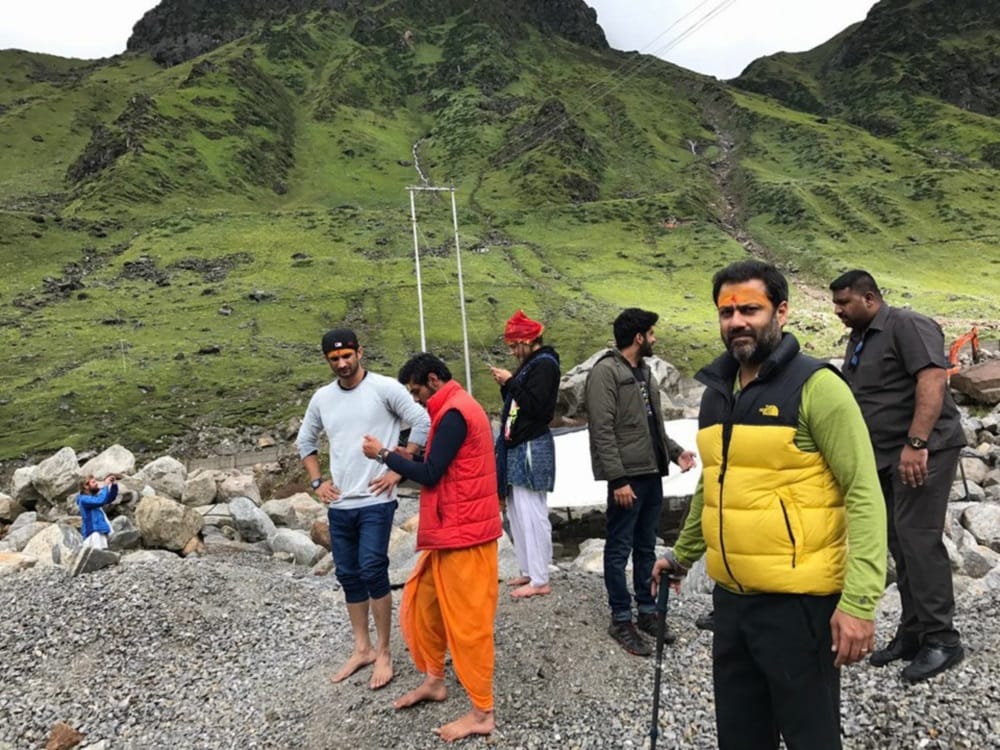 Sara Ali Khan debut film Kedarnath director and producer at loggerheads