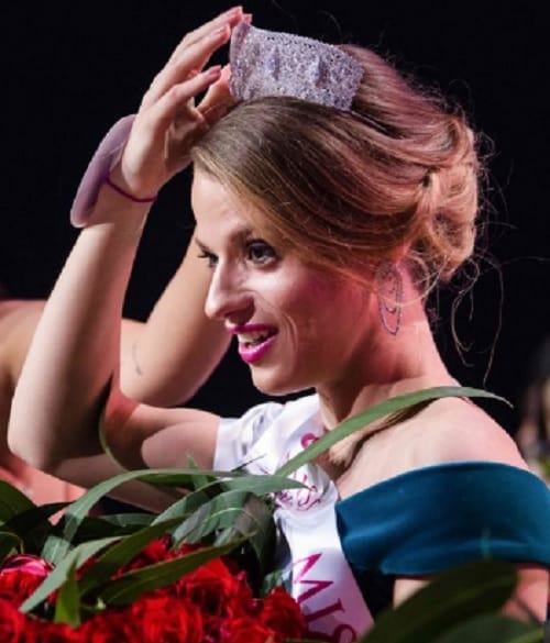Belarussian student Aleksandra Chichikova becomes first Miss Wheelchair World