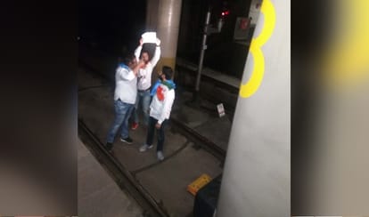 nsui activists protest at vishwavidyalaya metro station against metro fare hike