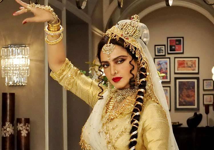 On Rekha birthday here are some most beautiful pictures of her