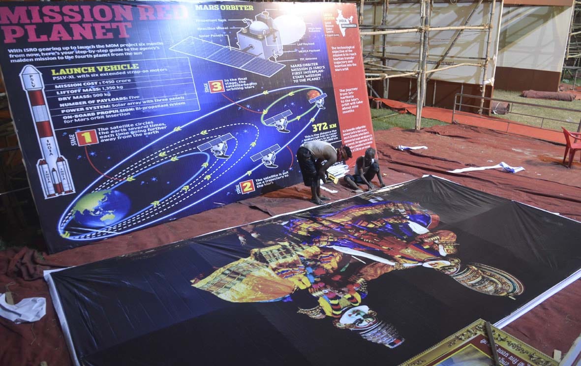 parliament house pandal ready in varanasi for convocation