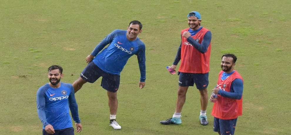 dav whatmore supports dhoni by saying he has match winner
