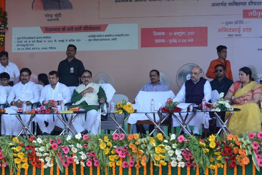 yogi adityanath, amit shah and smriti irani in amethi.