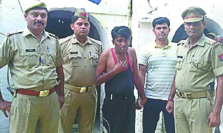 Police raid racket in encounter