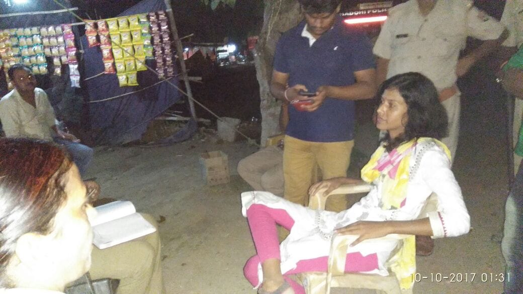 BHU girl student become mardani against cattle smuggler on highway