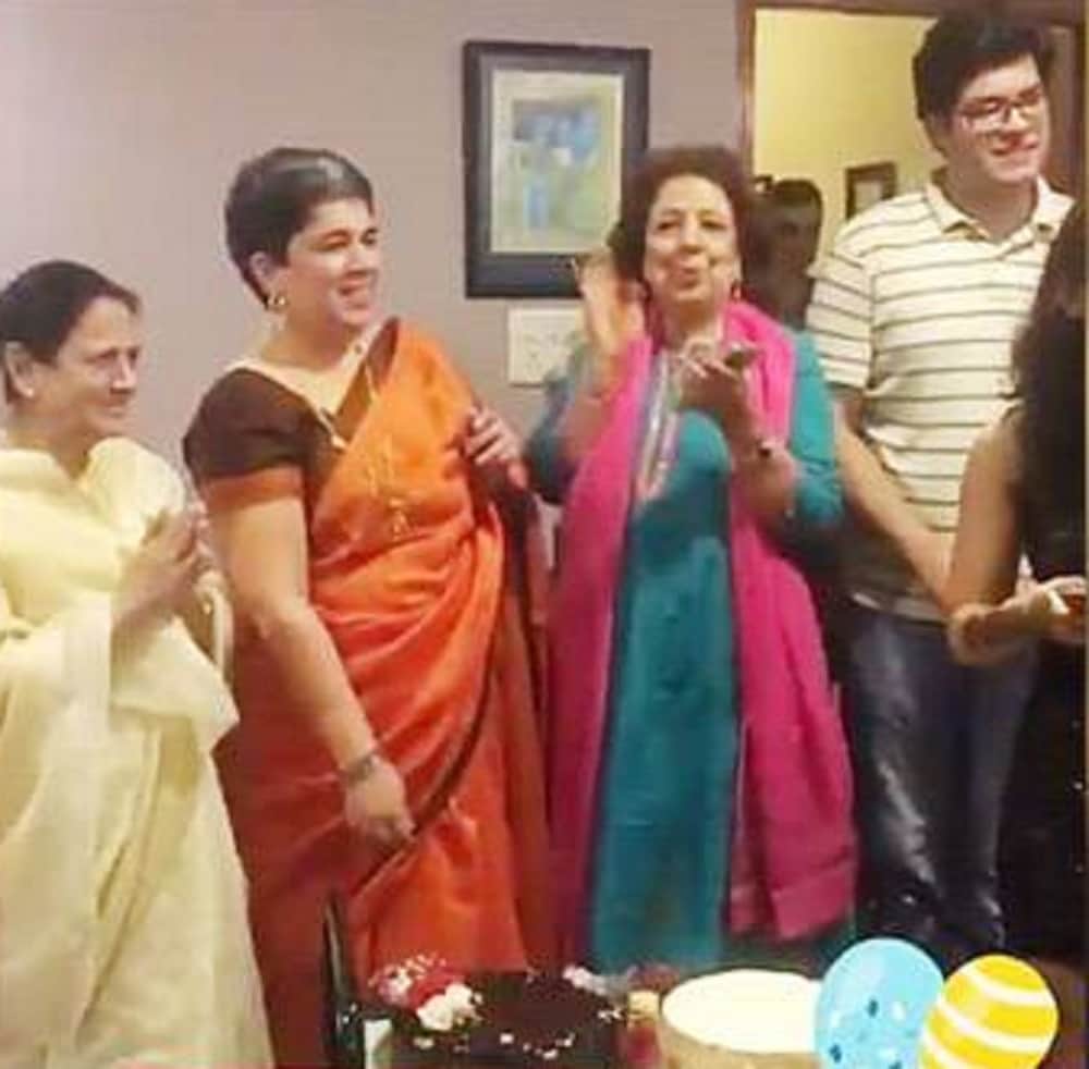 aamir khan celebrates ex wife reena dutt birthday with family