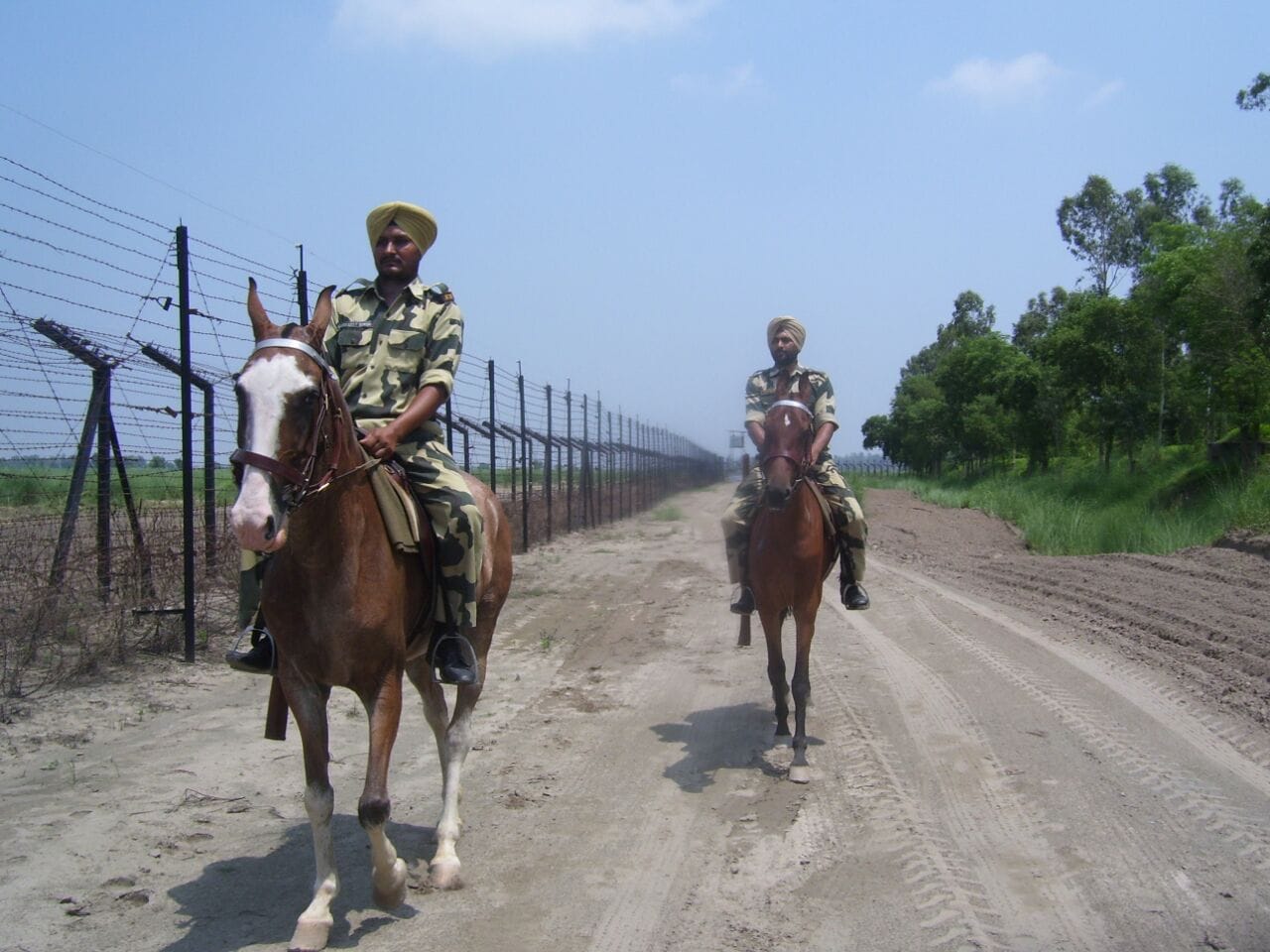 indian army decision for smart fencing on indian border