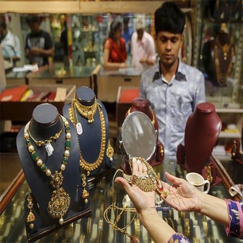 dhanteras shubh muhurat time for purchasing gold and new things