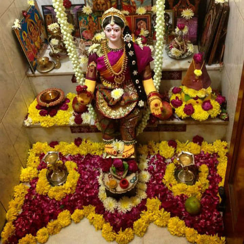 dhanteras shubh muhurat time for purchasing gold and new things