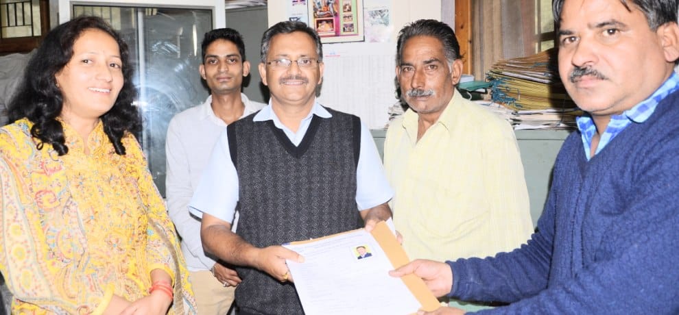 himachal assembly election tug of war over tickets virbhadra singh and sukhwinder singh sukhu