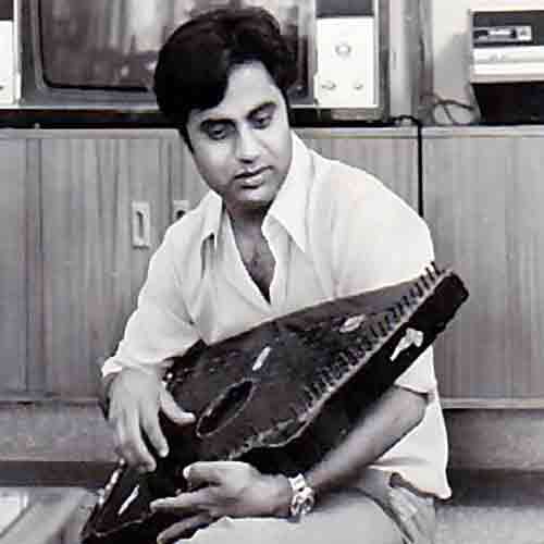 jagjit singh gives money to gate keeper for watching films
