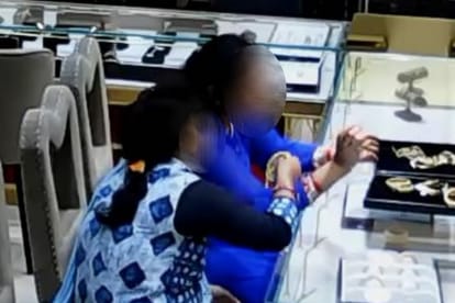two women theft bangles of more than three lakhs.