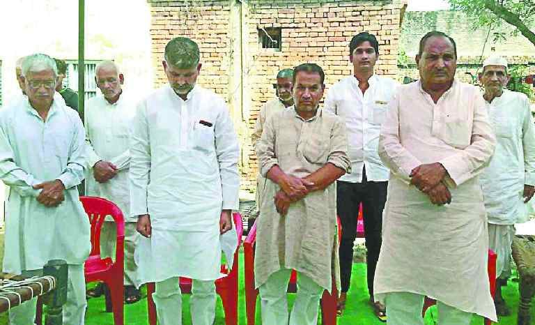 Political people pay tribute to Gautam Panwar