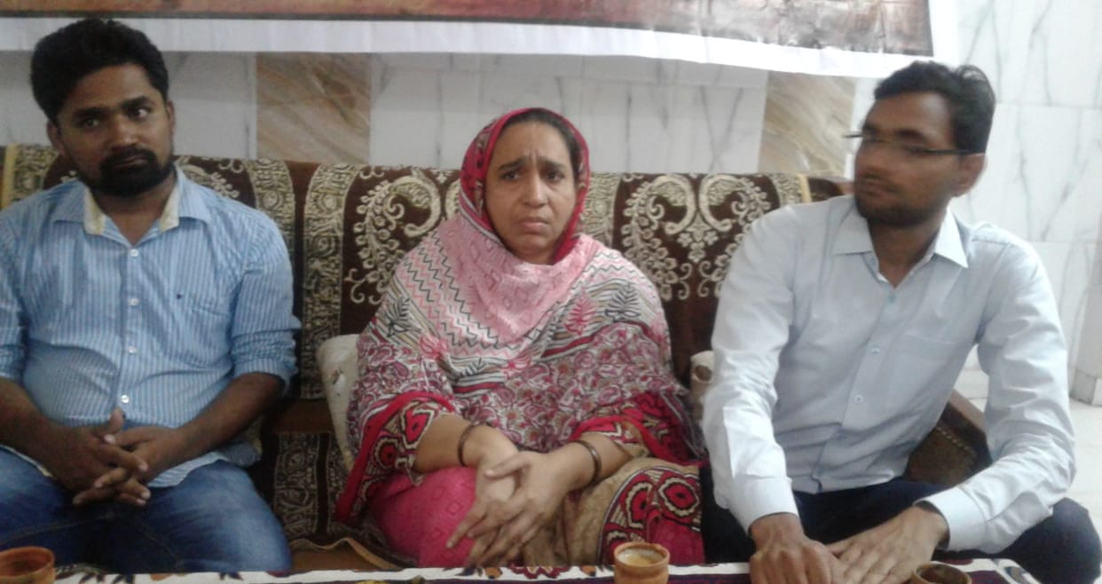 नजीब को तलाशने में अंधेरे में तीर मार रही पुलिस