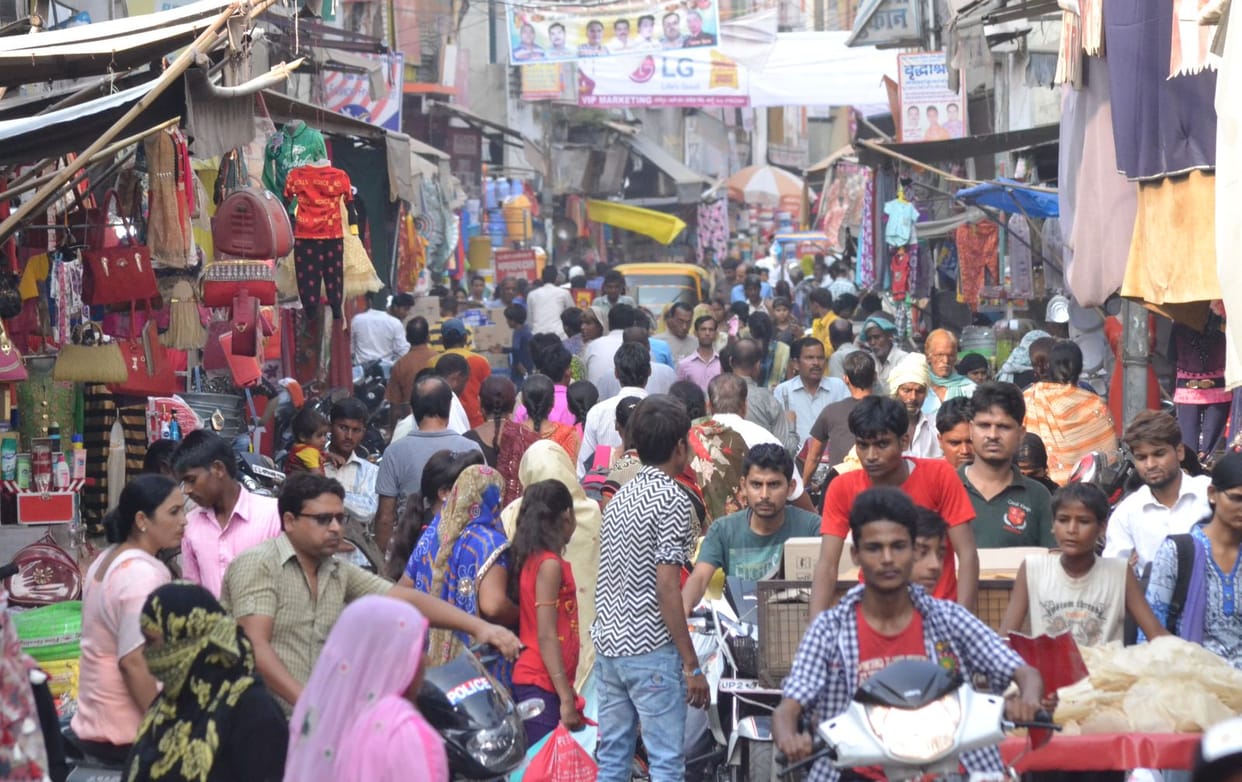 दीवाली का बाजार तैयार पर दुकान तक कैसे जाएं खरीदार
