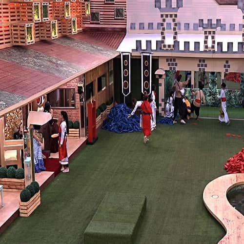 bigg boss salman repeats his comments on dog for priyank