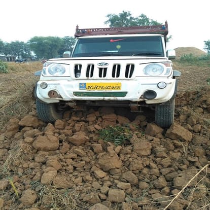 firing between cow smuggler and police near alwar