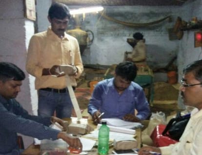 fsda raid on palak masala chakki in lucknow