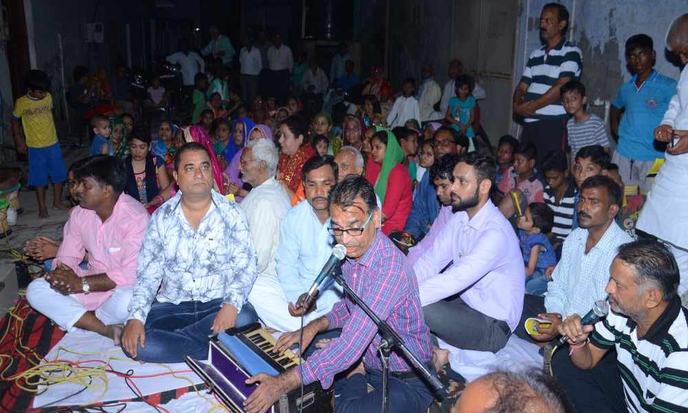 hindu and muslim in agra together take part in sundarkand