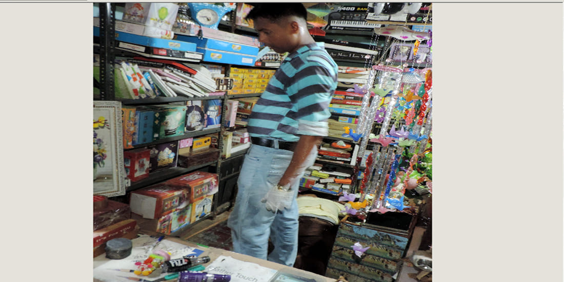 tapped Shopkeeper's nose and mouth