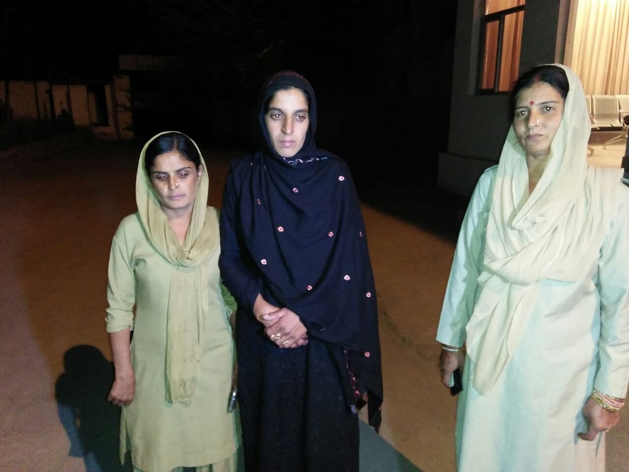 kashmir women return from pojk after four year