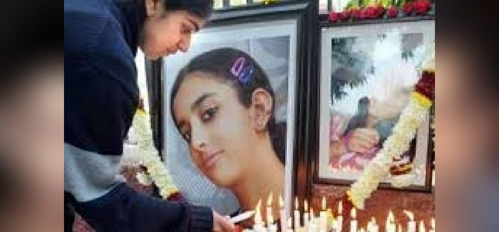 Aarushi-Hemraj massacre: Three bottles of alcohol that were found from Hemraj's room that night