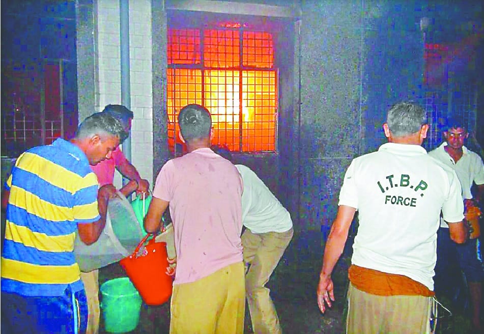 fire in itbp canteen in gauchar due to short circuit