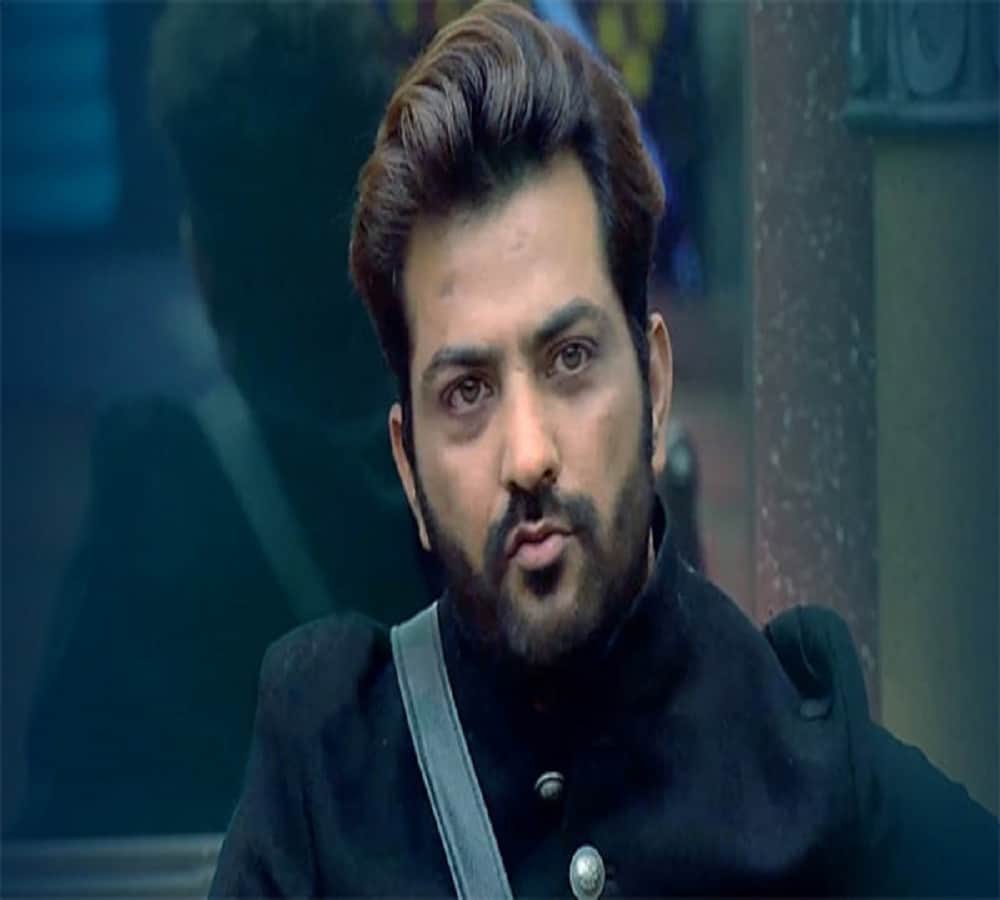 Bigg Boss 13 Kamya Punjabi lashes out on Rashami Desai targeting Siddharth Shukla