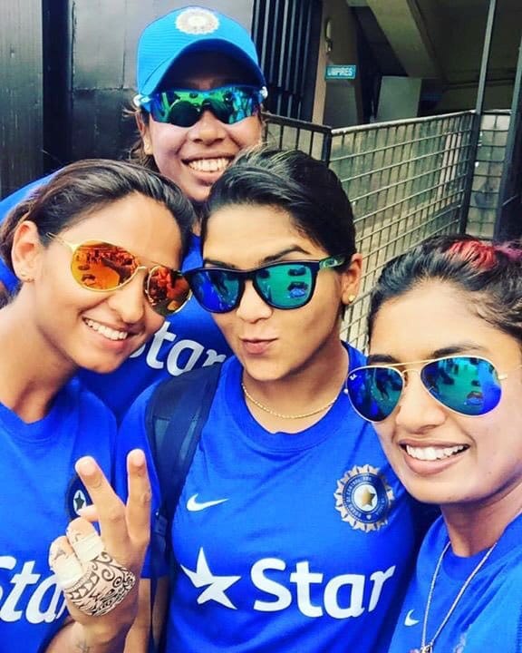 when Mithali raj scores many runs with sachin Tendulkar's bat 
