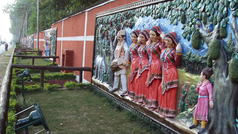 mural painting on dehradun secretariat