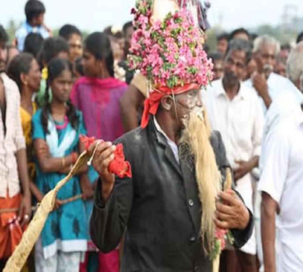 for not having regular periods Achappan Temple priest whipped to woman on the name of tradition  