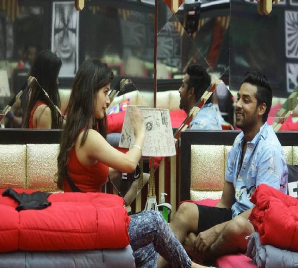 punish told false about his marital status before enter the bigg boss