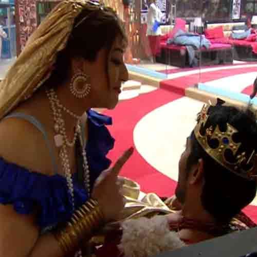 BIGG BOSS 11 WHEN SHILPA SHINDE SUDDENLY DANCING IN THE HOUSE