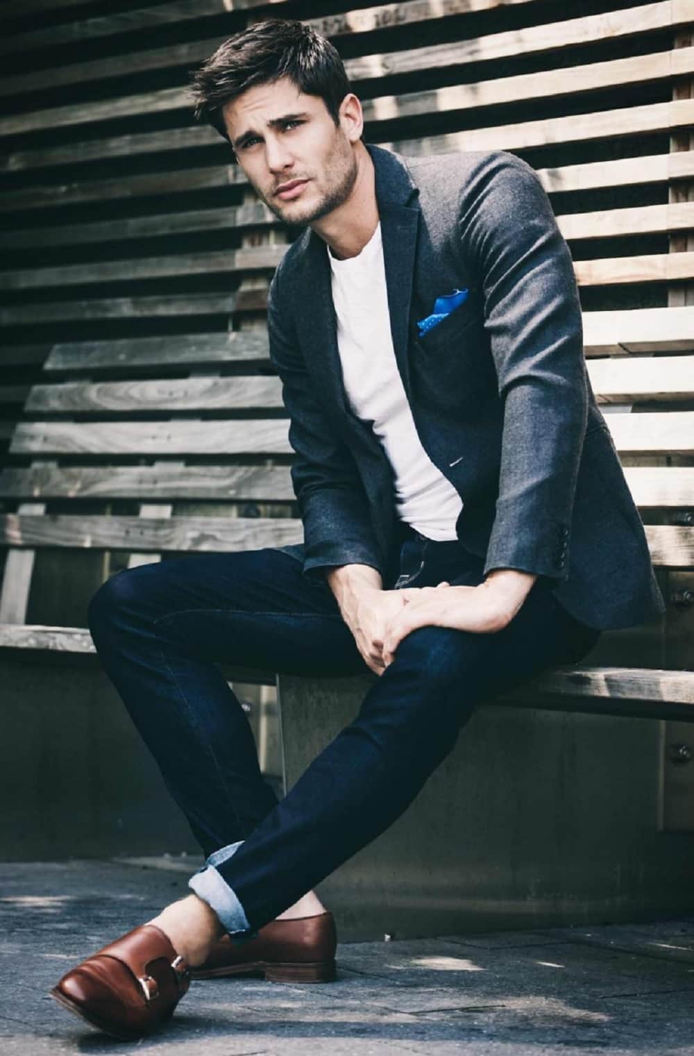 It can be dangerous for health to wear shoes without socks
