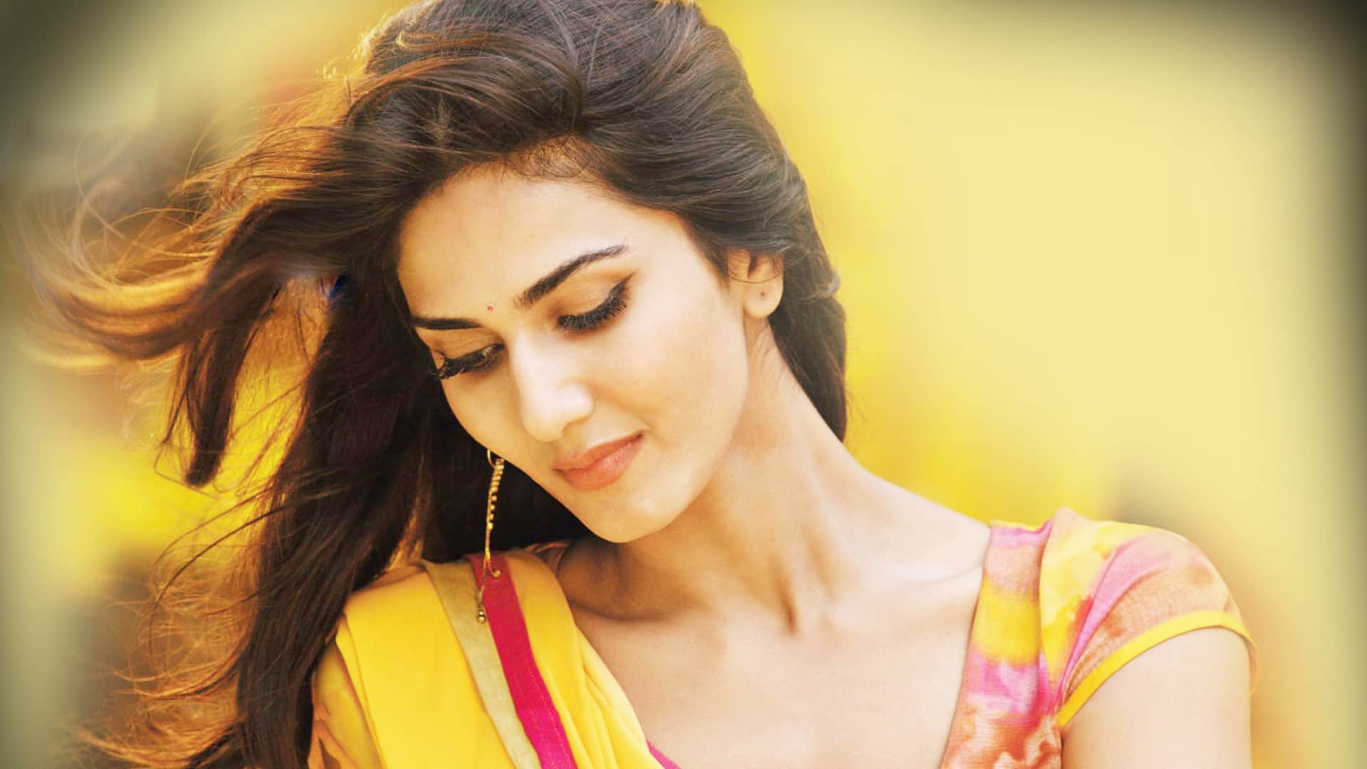 vani kapoor play as a dancer of uttar pradesh in Ranveer kapoor shamshera