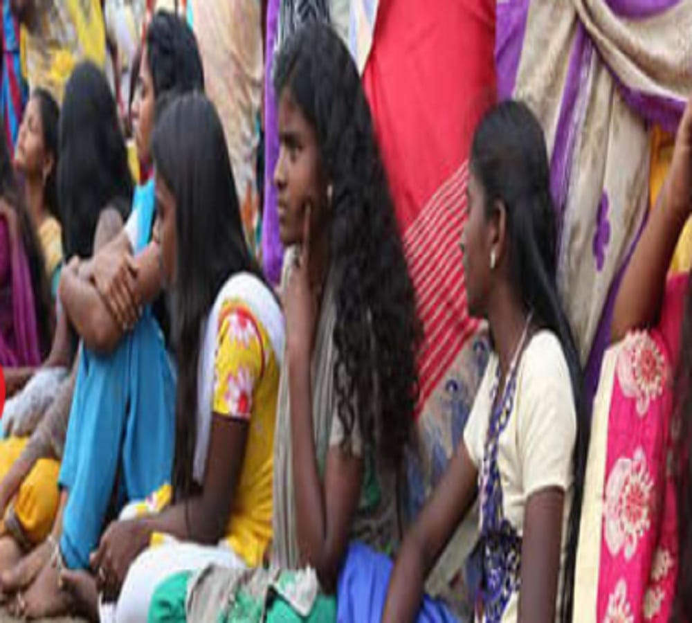 for not having regular periods Achappan Temple priest whipped to woman on the name of tradition  