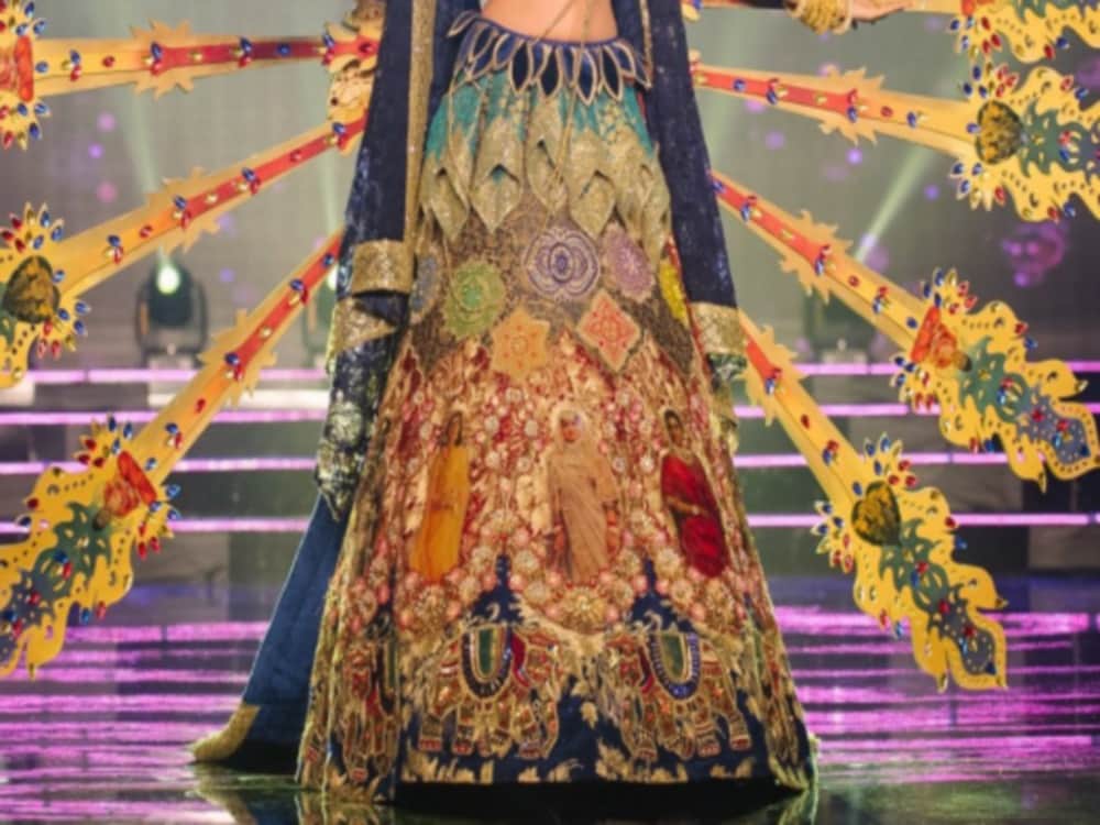 anukriti gusain special costume in Miss grand international 2017 contest