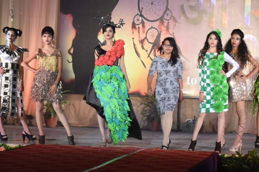 annual fest in IT college in Lucknow.