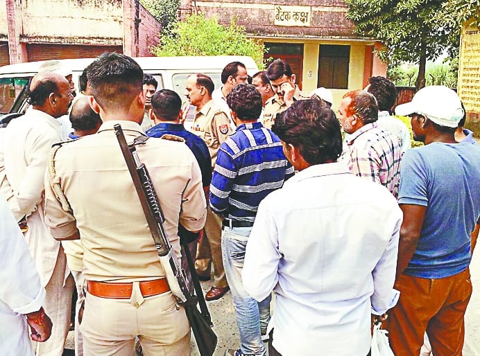 Mistry and child die from Current in saharanpur