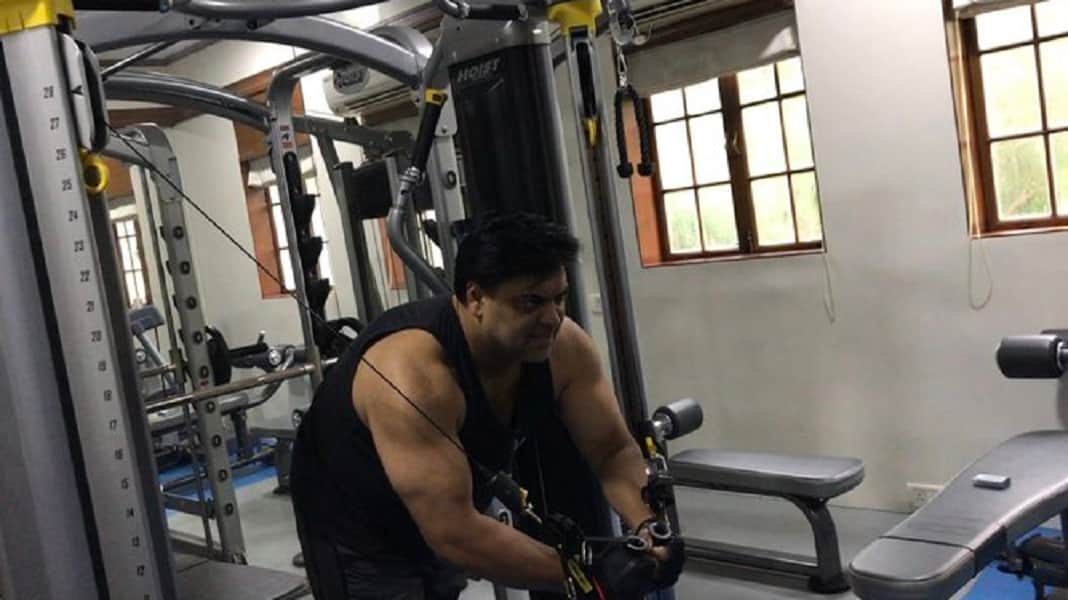 Ram Kapoor took Gym Pic on social media Gets Trolled 