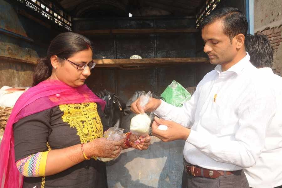 food department raid in agra 