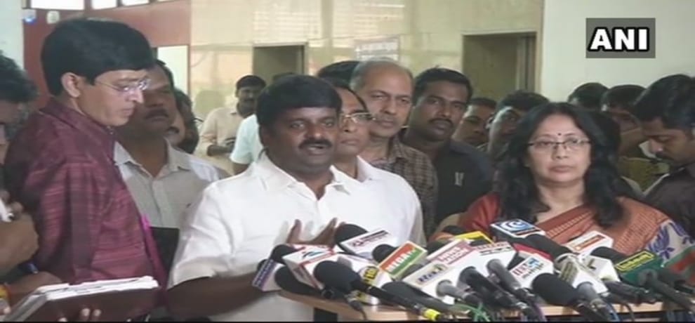 tamil nadu is suffering from dengue, Requested Rs 256 Cr to tackle situation