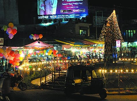 Carnival will be lit by candles