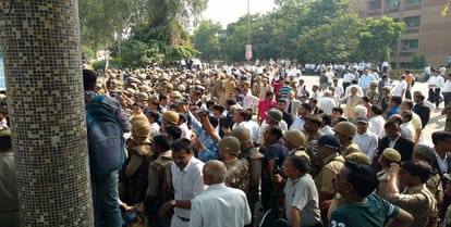 Lawyers continue the movement, Kesrinath Tripathi program shuffle, force deployed