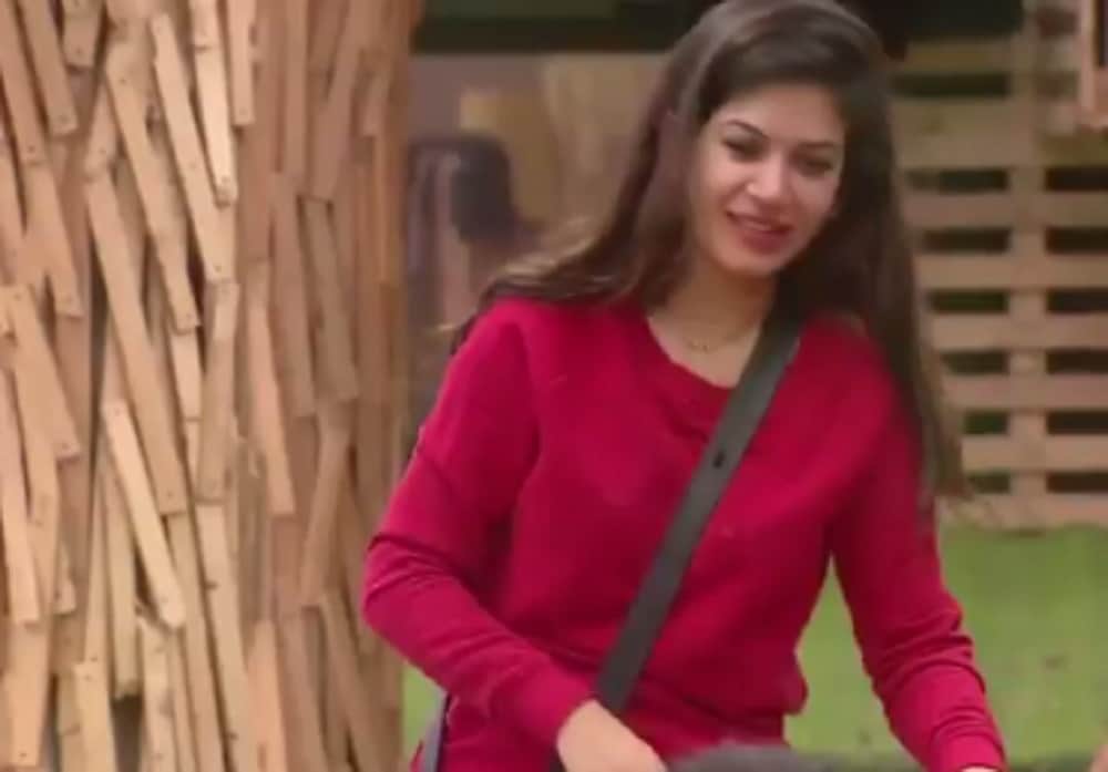 bandgi and shilpa reveals their first kiss incident