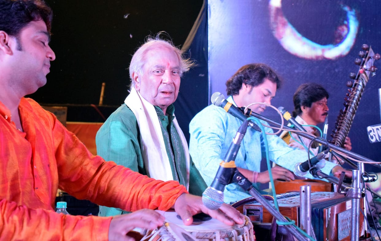 Birju Maharaj did kathak dance in kashi