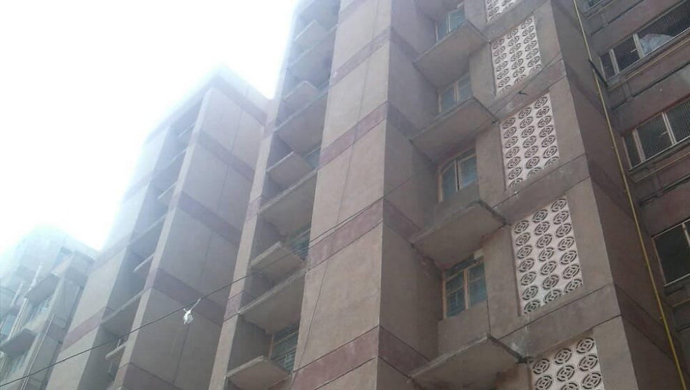 Thief who died after jumping from 5th floor of a residential building at RK Puram in delhi
