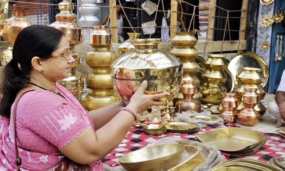 dhanteras 2017 Why are buy utensils on the day of dhanteras festival