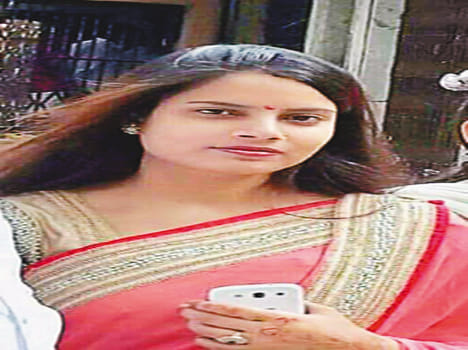 Run to get tickets to wife or daughter-in-law